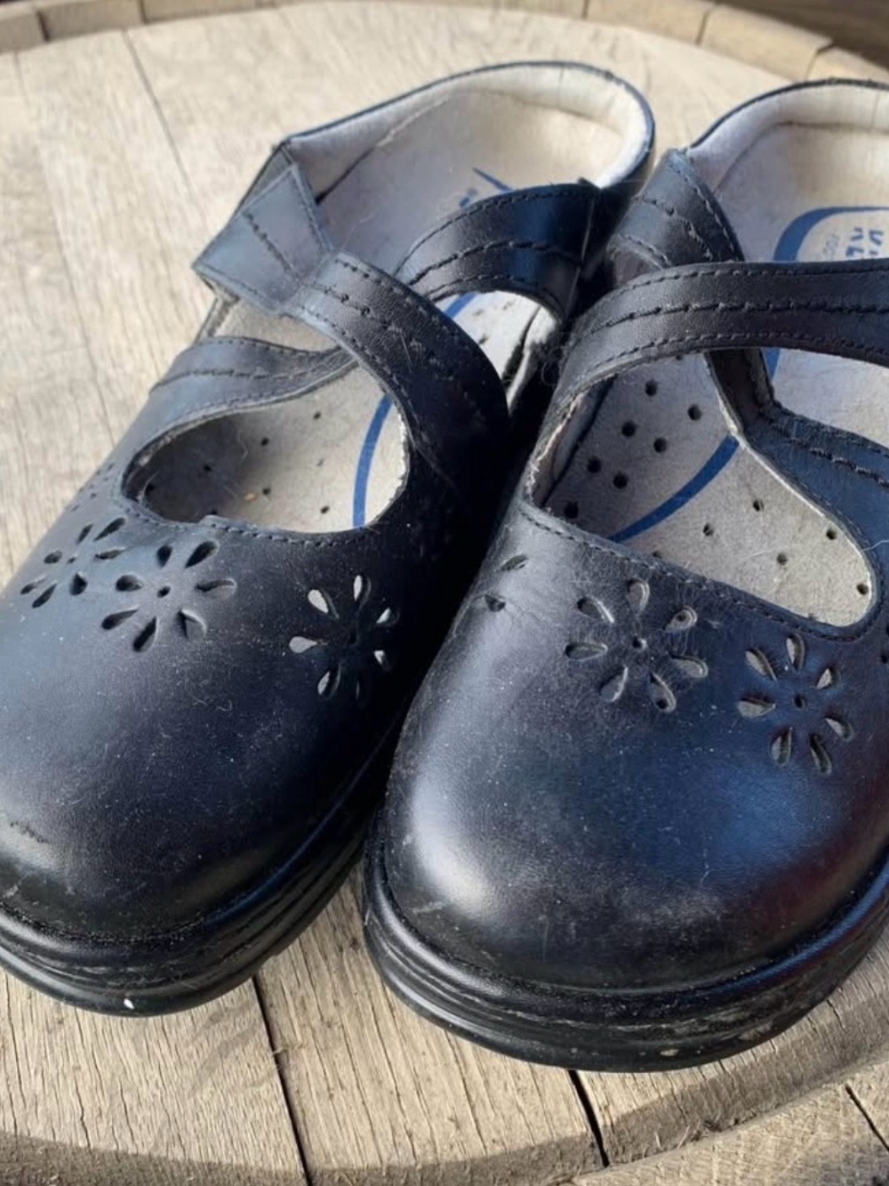 Klogs Black Leather Carolina Womens Size 8.5 *LIKE NEW!